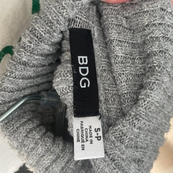 Urban Outfitters basic grey turtleneck - Picture 2 of 2